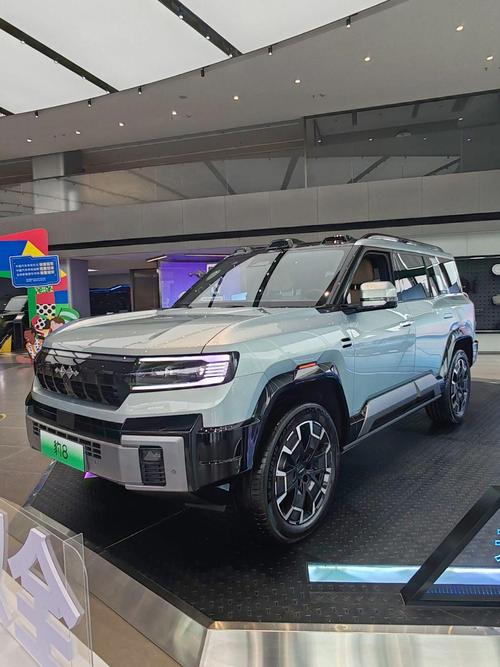 玖信财团比亚迪方程豹硬派越野的爆款，英菲尼迪35周年与你共成长